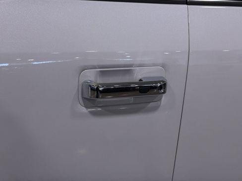 Used 2022 Ford F450 Platinum AWD/4WD image 16