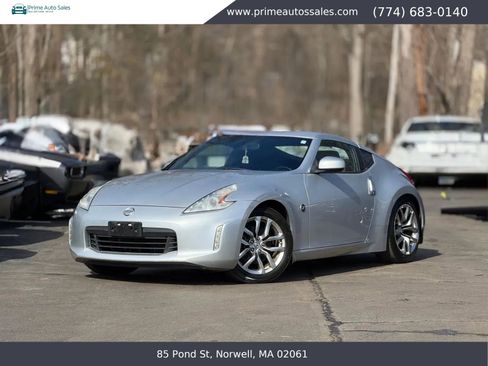 Used 2014 Nissan 370Z Coupe RWD image 1
