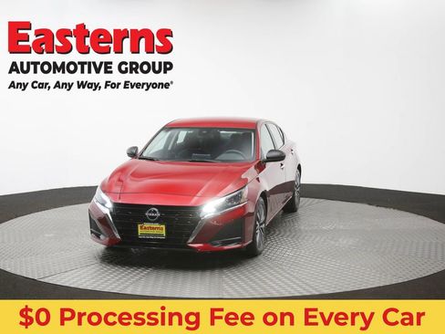 Used 2025 Nissan Altima 2.5 SV FWD image 53
