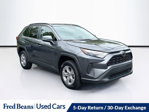 Used 2025 Toyota RAV4 XLE AWD/4WD image 1