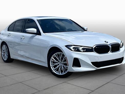 Used 2023 BMW 330i Sedan w/ Driving Assistance Package RWD image 2