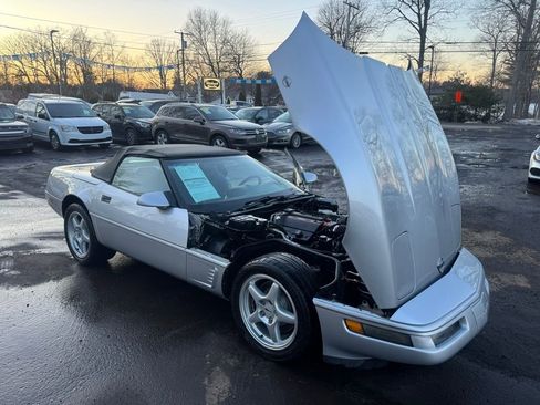 Used 1996 Chevrolet Corvette Convertible RWD image 30