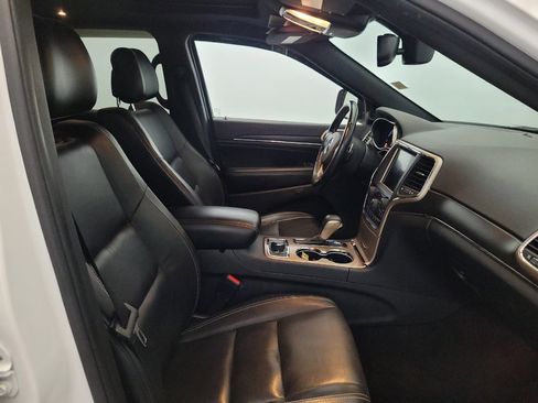 Used 2016 Jeep Grand Cherokee Limited AWD/4WD image 21