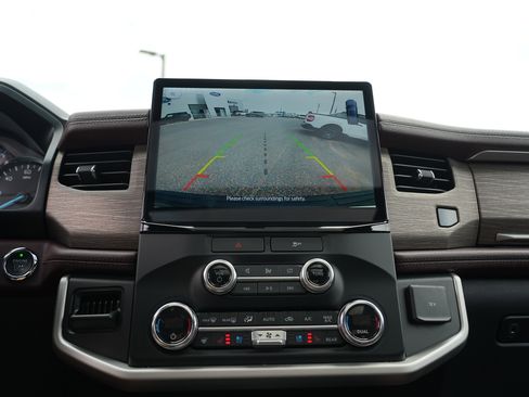 Used 2023 Ford Expedition Max Limited AWD/4WD image 36