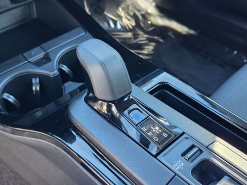 Used 2024 Toyota Prius LE image 12