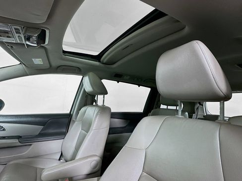 Used 2014 Honda Odyssey EX-L image 11
