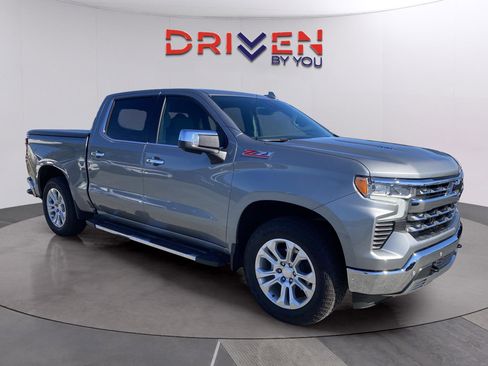 Used 2024 Chevrolet Silverado 1500 LTZ w/ LTZ Convenience Package II image 8