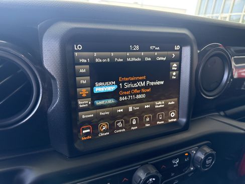 Used 2022 Jeep Wrangler Unlimited Sport AWD/4WD image 22
