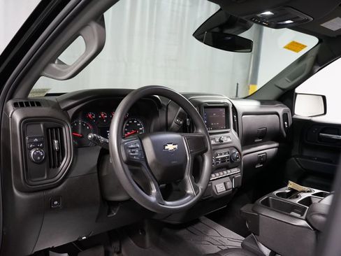 Used 2024 Chevrolet Silverado 1500 Custom image 11