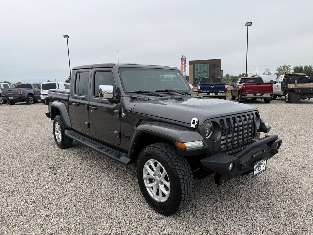 Used 2023 Jeep Gladiator Sport AWD/4WD image 2