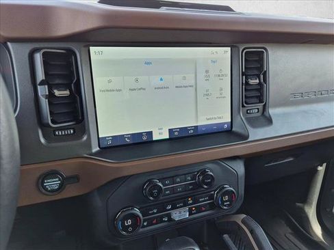 Used 2024 Ford Bronco Outer Banks AWD/4WD image 15