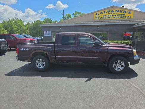 Used 2005 Dodge Dakota SLT w/ Trailer Tow Group AWD/4WD image 5