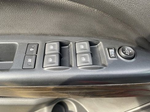 Used 2019 GMC Canyon Denali image 13