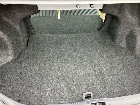 Used 2017 Toyota Camry XLE image 24