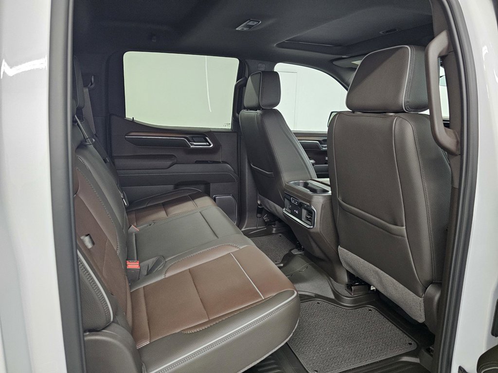 Used 2024 GMC Sierra 1500 Denali w/ Denali Reserve Package AWD/4WD image 29