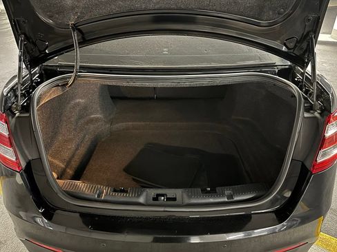 Used 2016 Ford Taurus SEL w/ Equipment Group 201A FWD image 35
