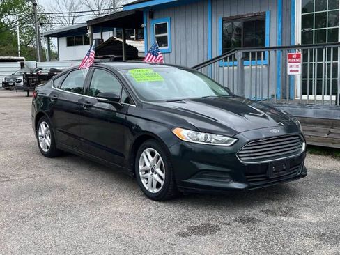 Used 2014 Ford Fusion SE image 4