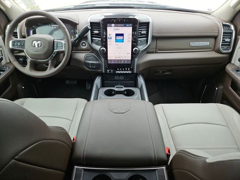 New 2026 RAM 3500 Laramie AWD/4WD image 16