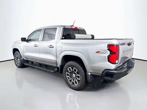 Used 2023 Chevrolet Colorado Z71 w/ Z71 Convenience Package 2 AWD/4WD image 5