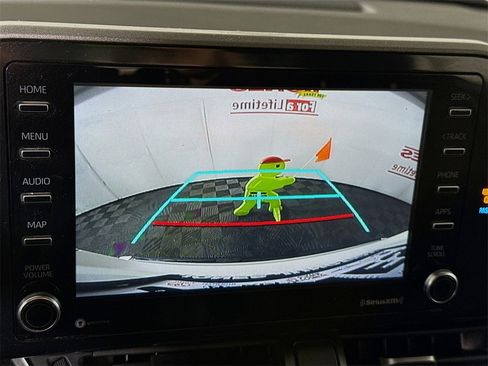 Used 2020 Toyota C-HR LE image 5