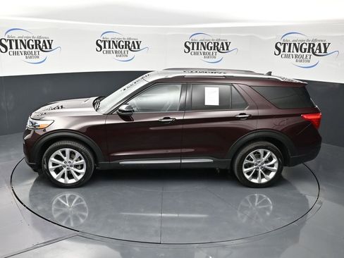 Used 2023 Ford Explorer Platinum w/ Equipment Group 601A image 12