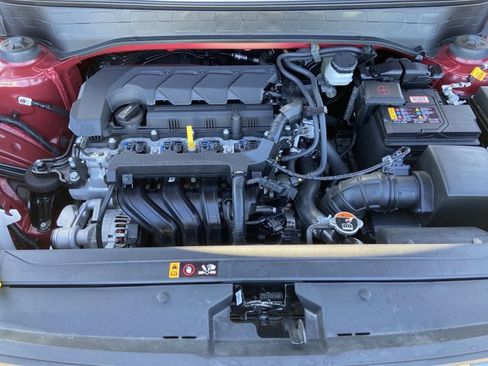 Used 2025 Hyundai Venue SEL FWD image 27