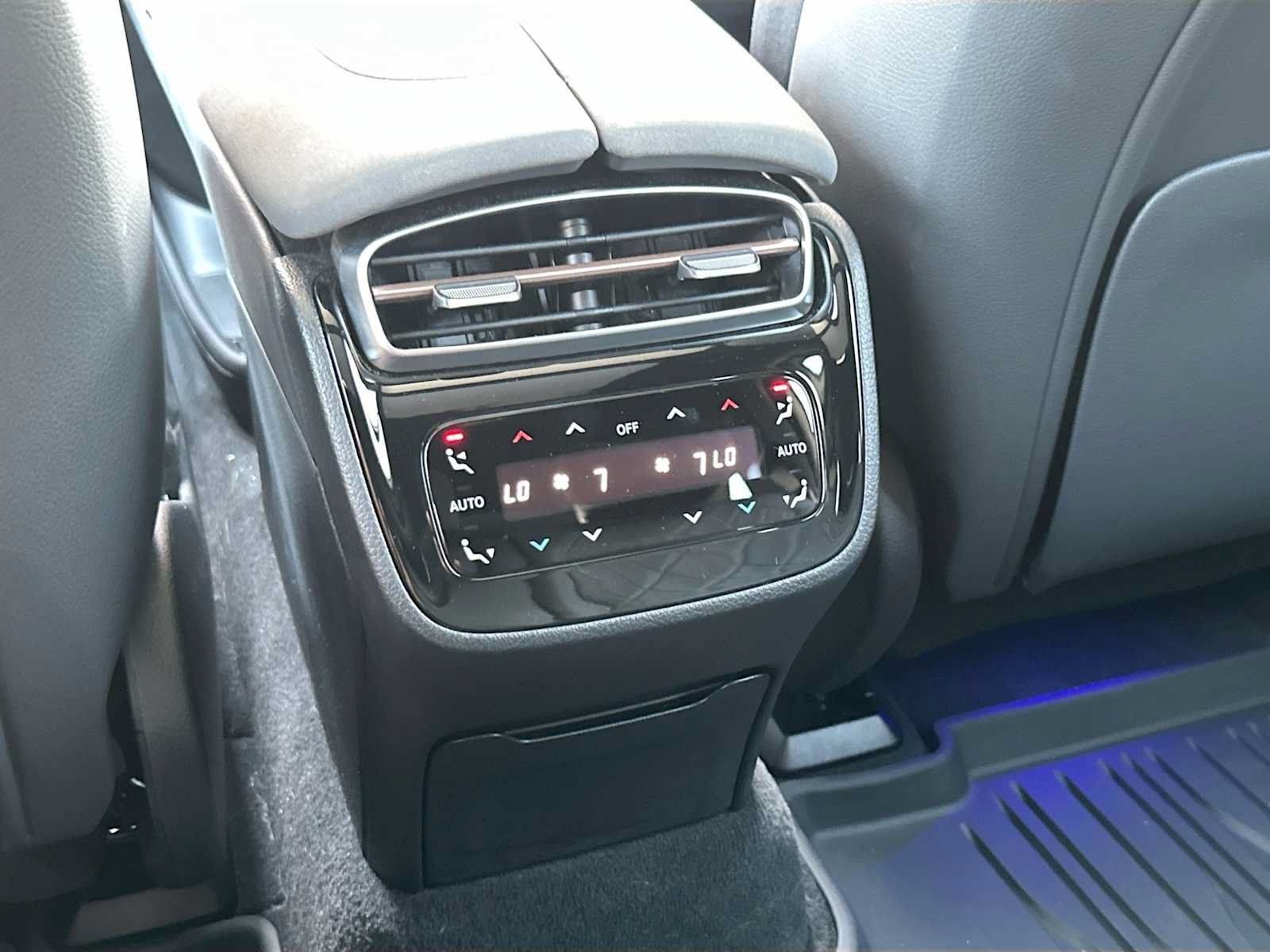 Certified 2023 Mercedes-Benz EQS 580 4MATIC SUV image 27
