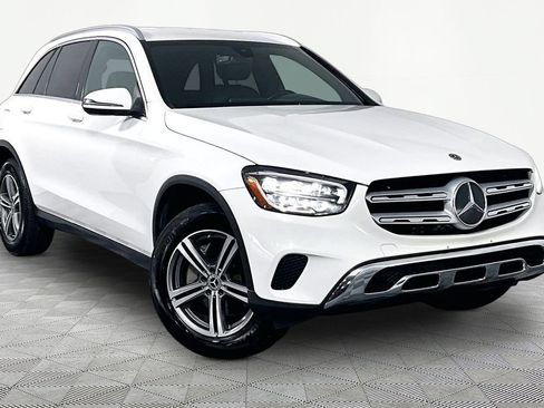 Used 2020 Mercedes-Benz GLC 300 4MATIC image 1