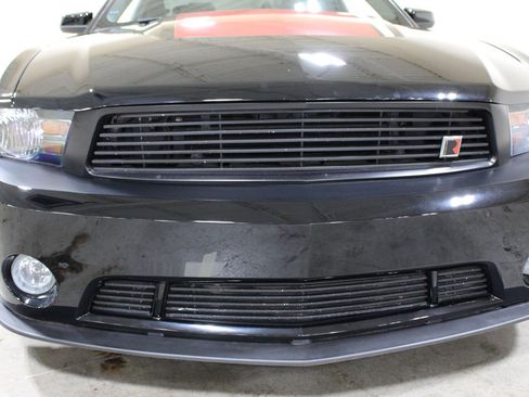 Used 2012 Ford Mustang GT Premium w/ Electronics Pkg RWD image 40