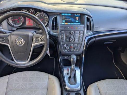 Used 2017 Buick Cascada Premium image 19