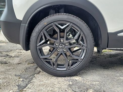 New 2026 Nissan Kicks SR w/ SR Premium Package AWD/4WD image 10