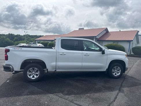 Used 2025 Chevrolet Silverado 1500 LT AWD/4WD image 11