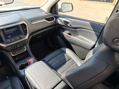 Used 2022 GMC Acadia Denali w/ Denali Technology Package AWD/4WD image 21