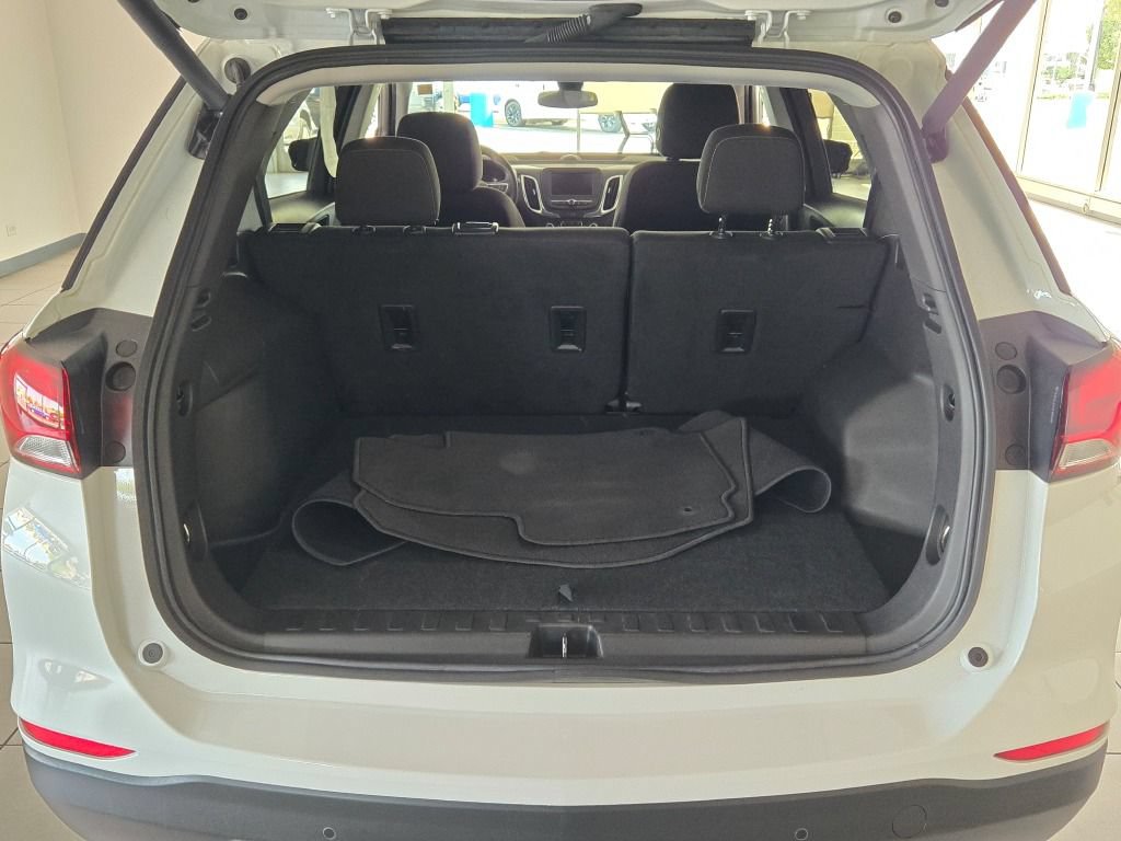 Certified 2024 Chevrolet Equinox LT FWD image 12