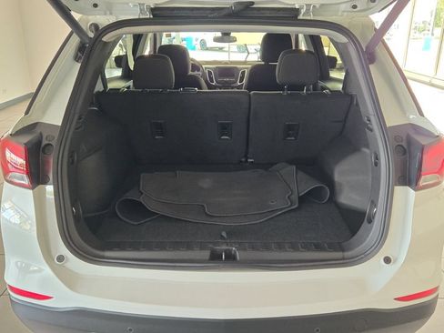 Certified 2024 Chevrolet Equinox LT FWD image 12