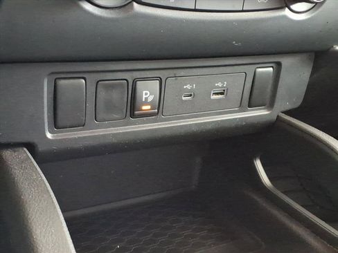 Used 2022 Nissan Frontier S w/ Technology Package image 12