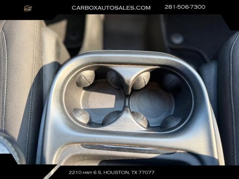Used 2021 Chrysler Pacifica Touring w/ S Appearance Package FWD image 16