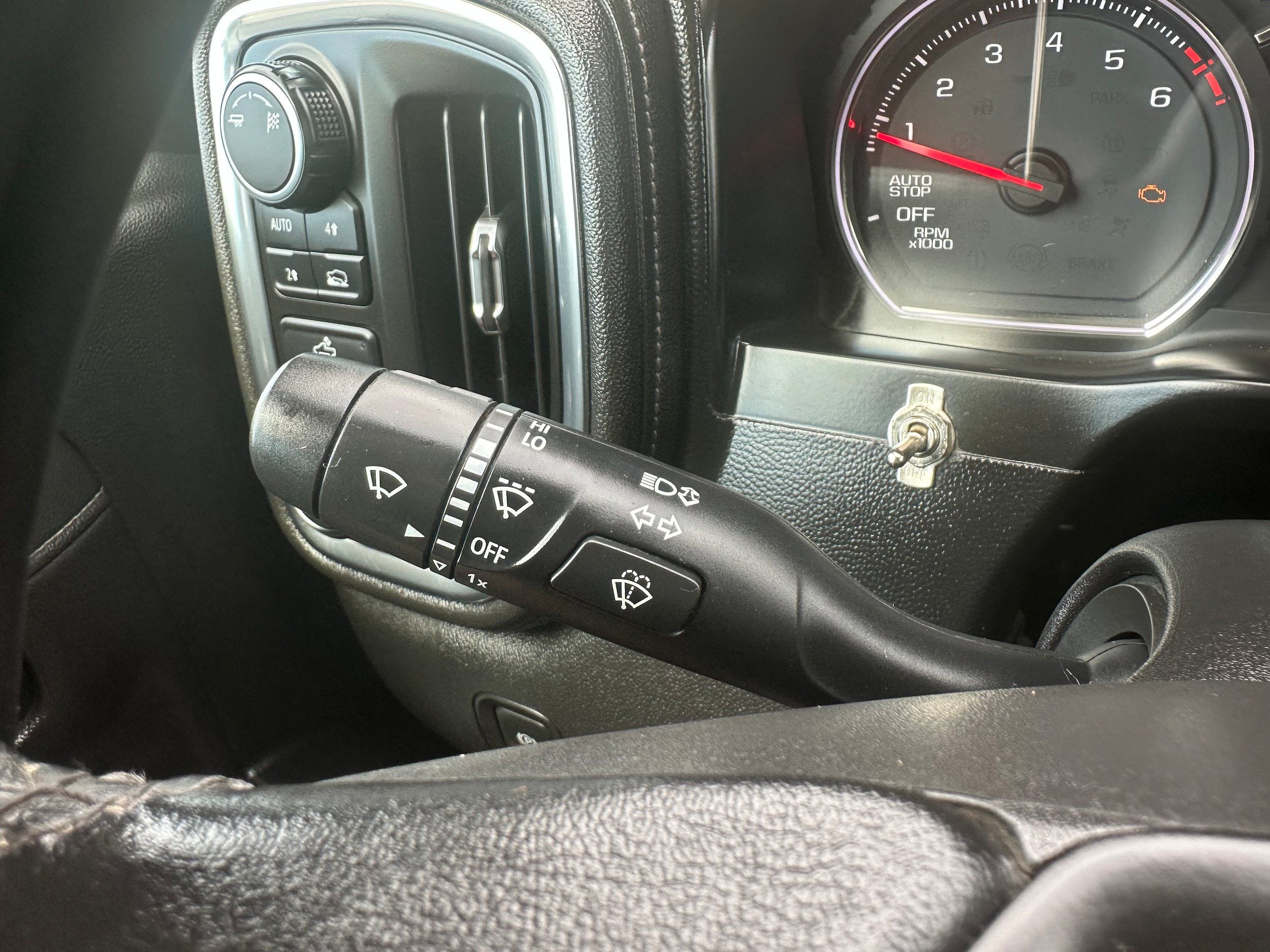 Used 2019 Chevrolet Silverado 1500 LT w/ All-Star Edition AWD/4WD image 25