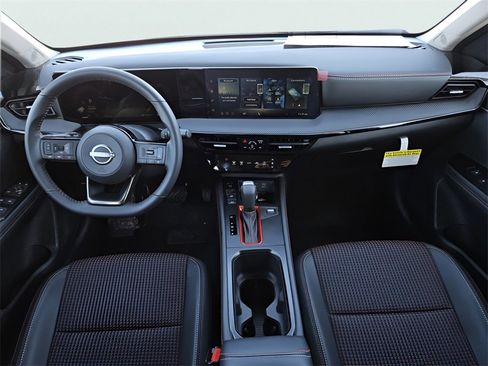 New 2026 Nissan Kicks SR image 15