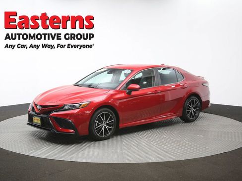 Used 2024 Toyota Camry SE image 96