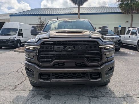 New 2026 RAM 2500 Laramie AWD/4WD image 8