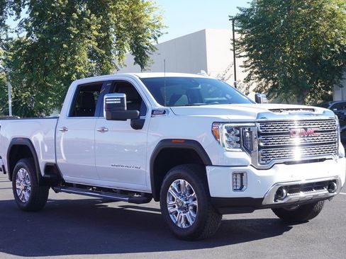 Certified 2022 GMC Sierra 2500 Denali image 4