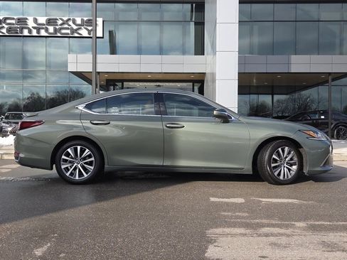 Used 2020 Lexus ES 300h w/ Premium Package image 27