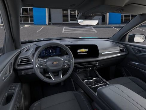 New 2026 Chevrolet Traverse LT w/ Driver Confidence Package FWD image 15