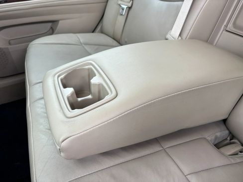 Used 2011 Toyota Avalon image 47