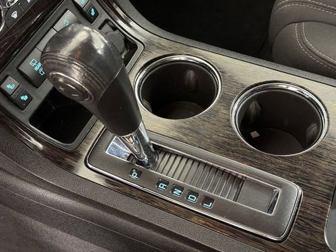 Used 2016 Chevrolet Traverse LT image 31