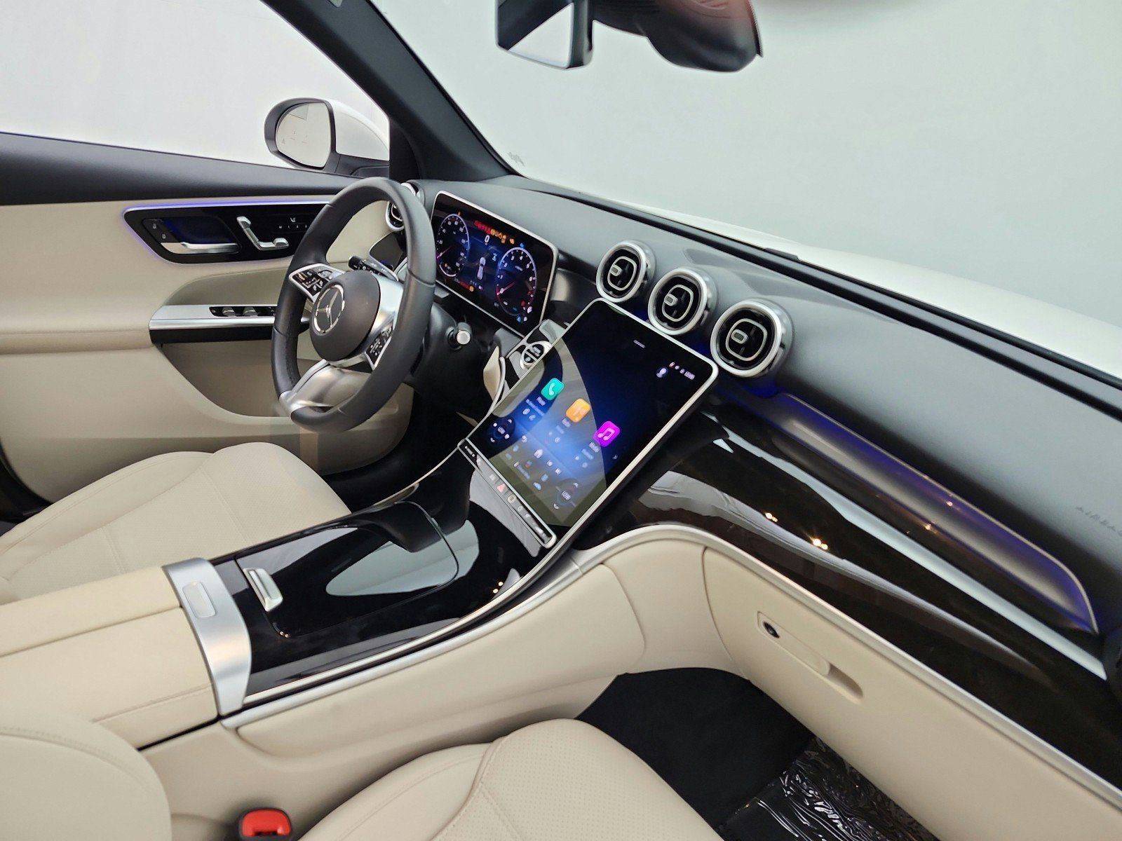 Certified 2026 Mercedes-Benz GLC 300 4MATIC image 19