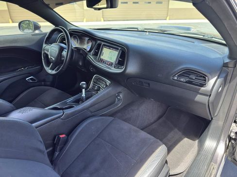 Used 2018 Dodge Challenger R/T Scat Pack RWD image 18