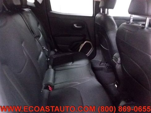 Used 2016 Jeep Renegade Limited image 14