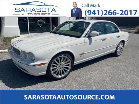 Used 2004 Jaguar XJ8 XJR image 4